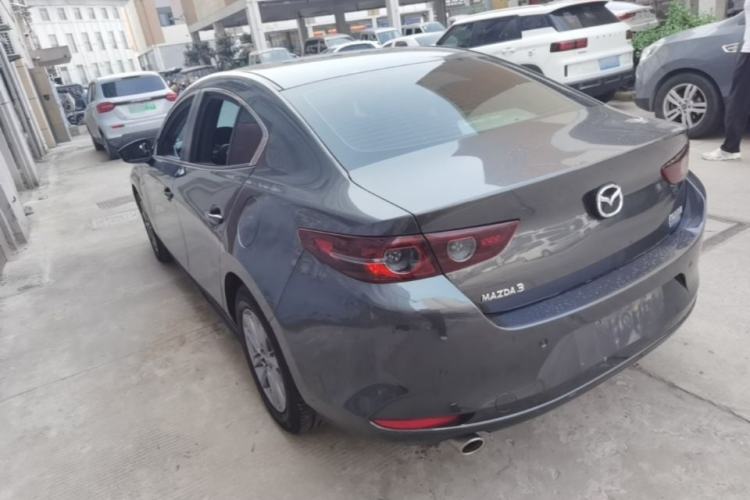 Used Mazda 3 Axela 2020 1.5L Automatic ZhiMei Edition Exterior 2