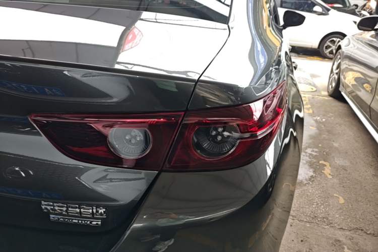 Used Mazda 3 Axela 2020 2.0L Automatic Zhiya Edition Exterior 3