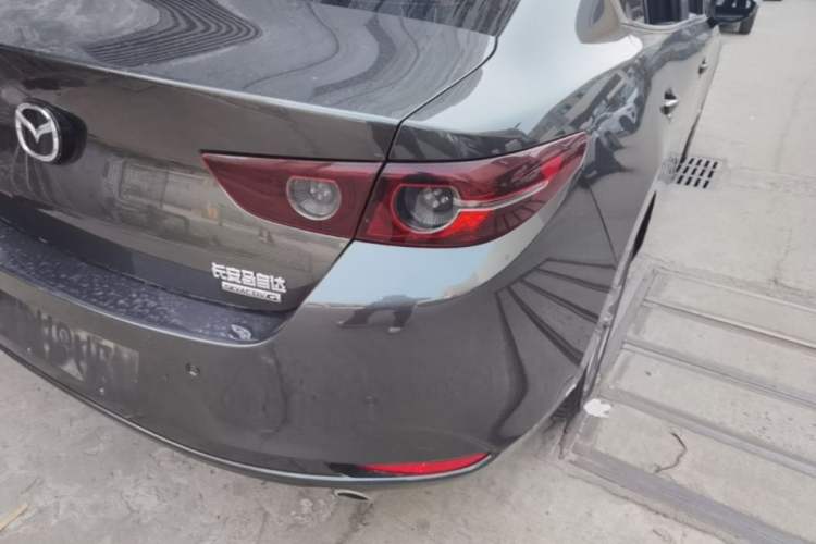 Used Mazda 3 Axela 2020 1.5L Automatic ZhiMei Edition Exterior 3
