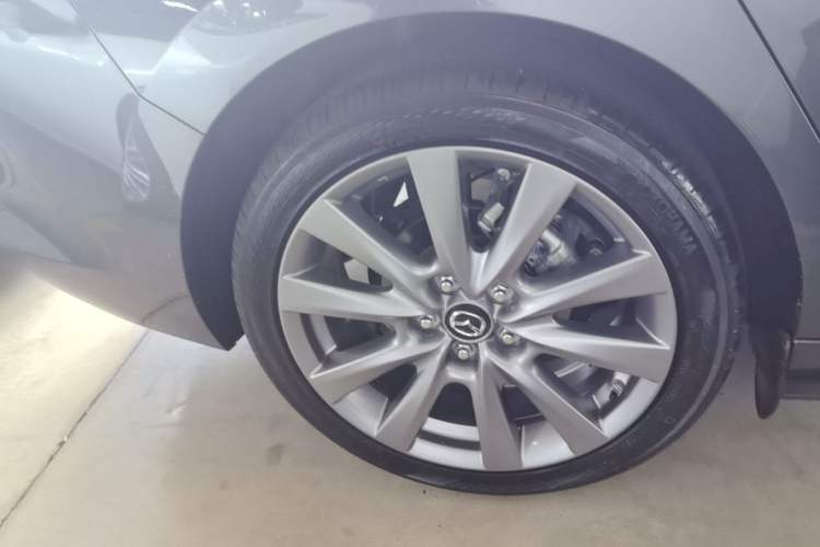 Used Mazda 3 Axela 2020 2.0L Automatic Zhiya Edition Exterior 5