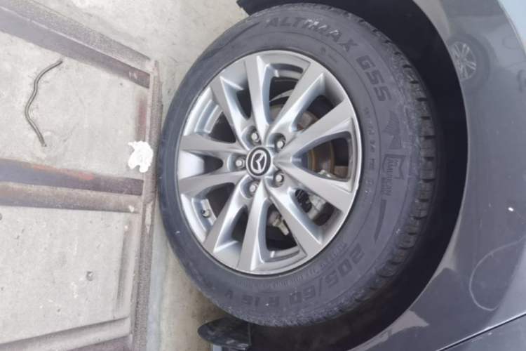 Used Mazda 3 Axela 2020 1.5L Automatic ZhiMei Edition Exterior 5