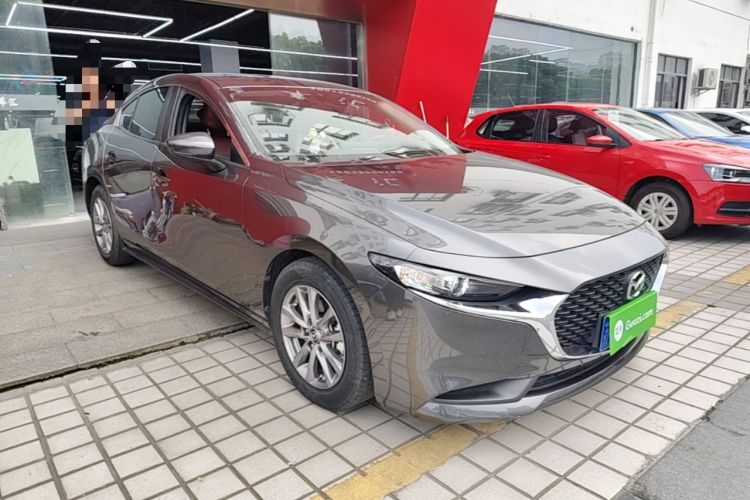 Used Mazda 3 Axela 2020 1.5L Automatic ZhiMei Edition Front Right 45 Deg