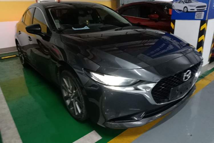 Used Mazda 3 Axela 2020 2.0L Automatic Zhiya Edition Front Right 45 Deg