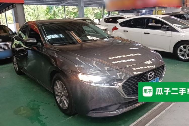 Used Mazda 3 Axela 2020 1.5L Automatic ZhiMei Edition Front Right 45 Deg