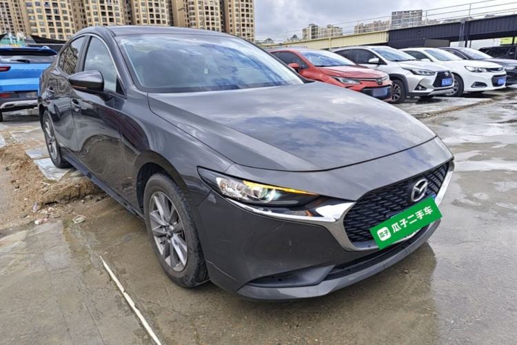 Used Mazda 3 Axela 2020 1.5L Automatic ZhiMei Edition Front Right 45 Deg