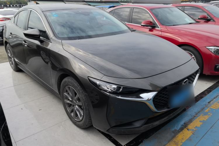 Used Mazda 3 Axela 2020 1.5L Automatic ZhiMei Edition Front Right 45 Deg