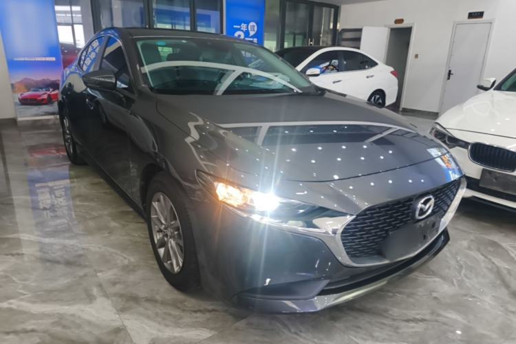 Used Mazda 3 Axela 2020 1.5L Automatic Luxury Version Front Right 45 Deg