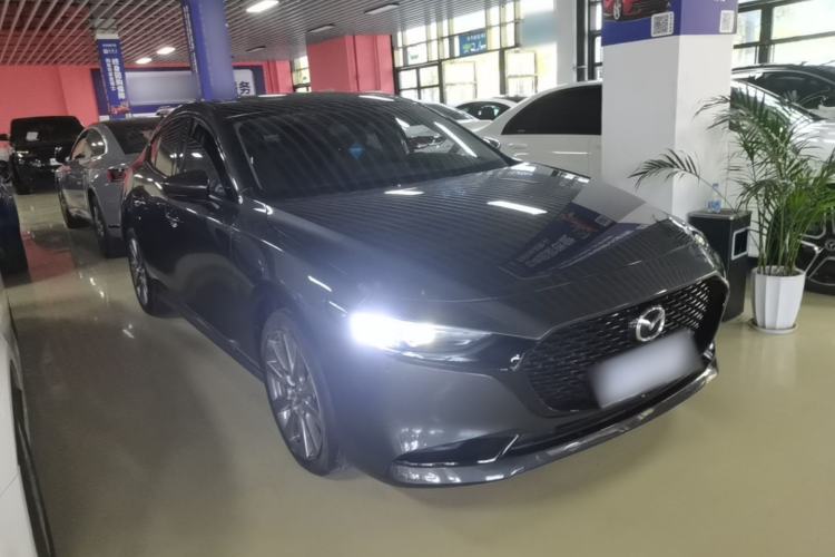 Used Mazda 3 Axela 2020 2.0L Automatic Zhiya Edition Front Right 45 Deg