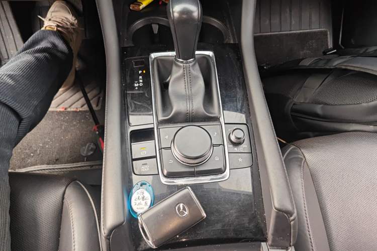 Used Mazda 3 Axela 2020 2.0L Automatic Zhiya Edition Gear Lever