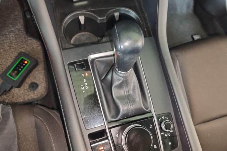 Used Mazda 3 Axela 2020 1.5L Automatic ZhiMei Edition Gear Lever