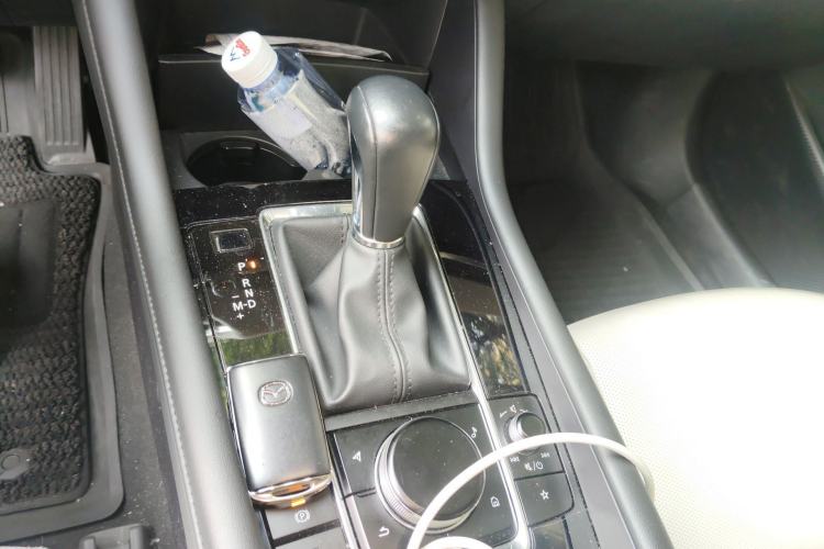 Used Mazda 3 Axela 2020 2.0L X Compression Ignition Prestige Version Gear Lever