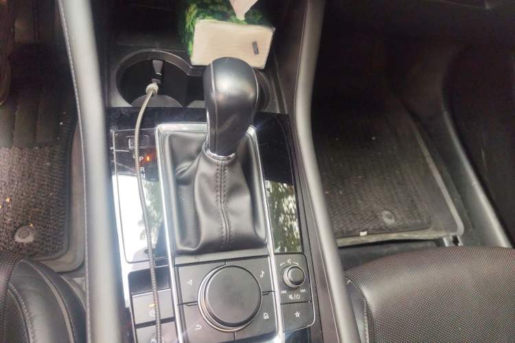 Used Mazda 3 Axela 2020 2.0L Automatic Zhiya Edition Gear Lever