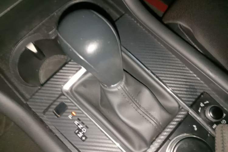 Used Mazda 3 Axela 2020 2.0L Automatic Zhiya Edition Gear Lever