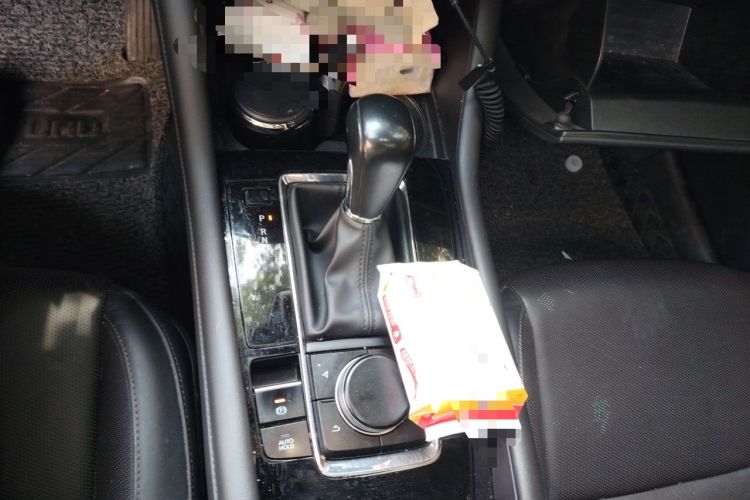 Used Mazda 3 Axela 2020 2.0L Automatic Zhiya Edition Gear Lever