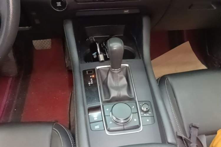 Used Mazda 3 Axela 2020 1.5L Automatic ZhiMei Edition Gear Lever