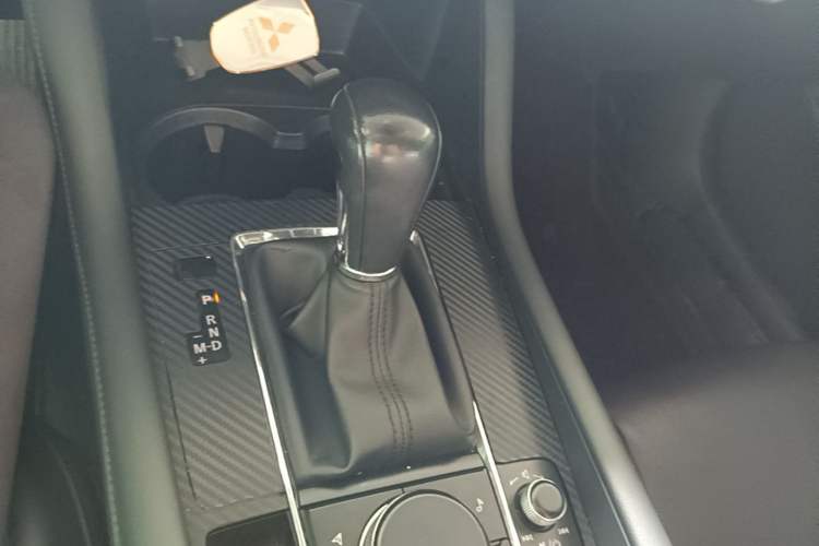 Used Mazda 3 Axela 2020 2.0L Automatic Zhiya Edition Gear Lever
