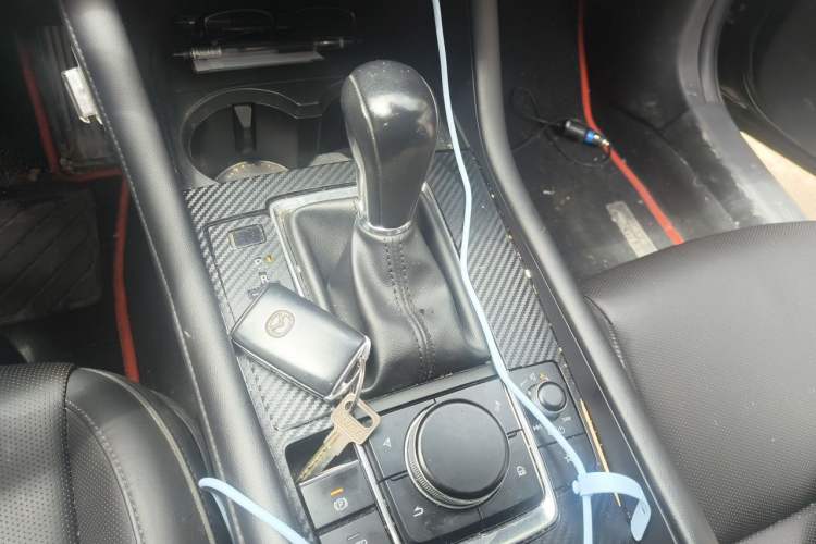 Used Mazda 3 Axela 2020 2.0L Automatic ZhiXuan Edition Gear Lever