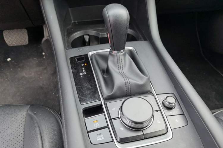 Used Mazda 3 Axela 2020 1.5L Automatic ZhiMei Edition Gear Lever