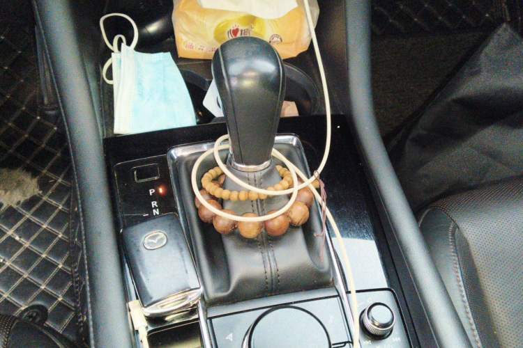 Used Mazda 3 Axela 2020 2.0L Automatic Zhiya Edition Gear Lever