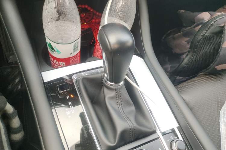 Used Mazda 3 Axela 2020 2.0L Automatic Zhiya Edition Gear Lever