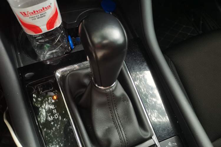 Used Mazda 3 Axela 2020 2.0L Automatic ZhiXuan Edition Gear Lever