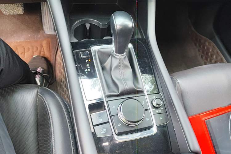 Used Mazda 3 Axela 2020 2.0L Automatic Zhiya Edition Gear Lever