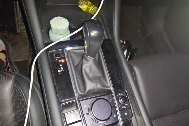 Used Mazda 3 Axela 2020 2.0L Automatic Zhiya Edition Gear Lever