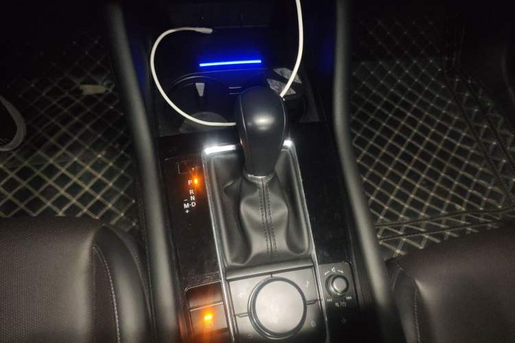 Used Mazda 3 Axela 2020 2.0L Automatic Zhiya Edition Gear Lever