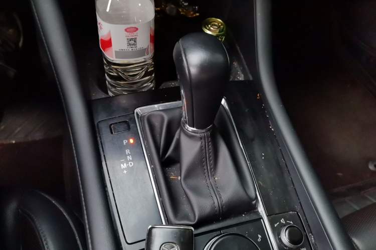 Used Mazda 3 Axela 2020 2.0L Automatic Zhiya Edition Gear Lever