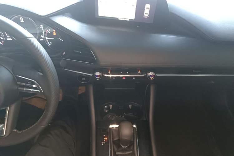 Used Mazda 3 Axela 2020 2.0L Automatic Zhiya Edition Gear Lever