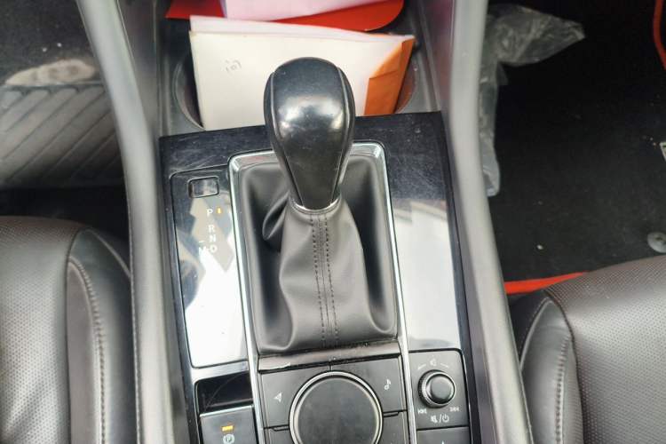 Used Mazda 3 Axela 2020 2.0L Automatic Zhiya Edition Gear Lever