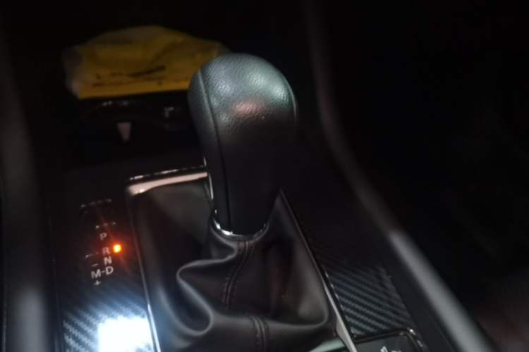 Used Mazda 3 Axela 2020 1.5L Automatic ZhiMei Edition Gear Lever