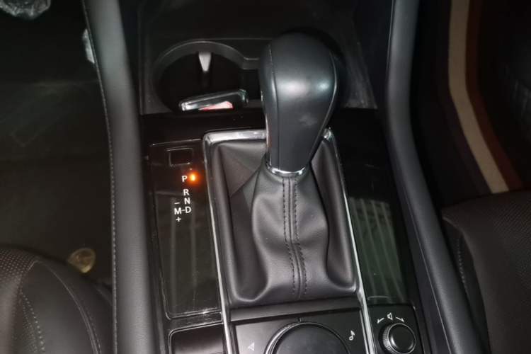 Used Mazda 3 Axela 2020 2.0L Automatic Zhiya Edition Gear Lever