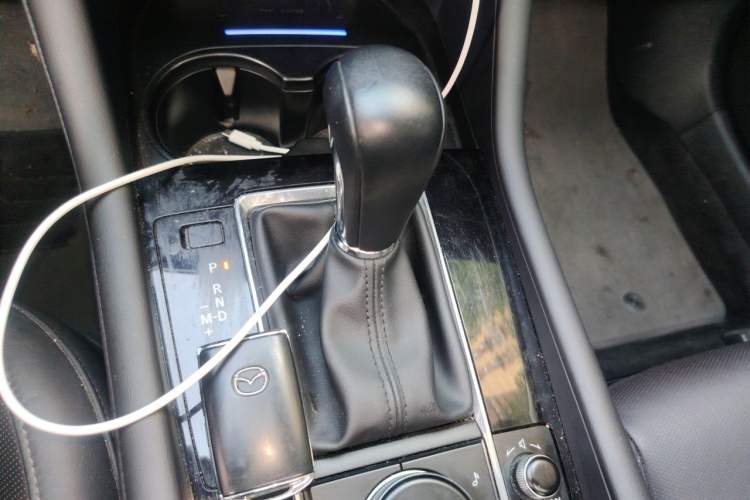 Used Mazda 3 Axela 2020 2.0L Automatic Zhiya Edition Gear Lever