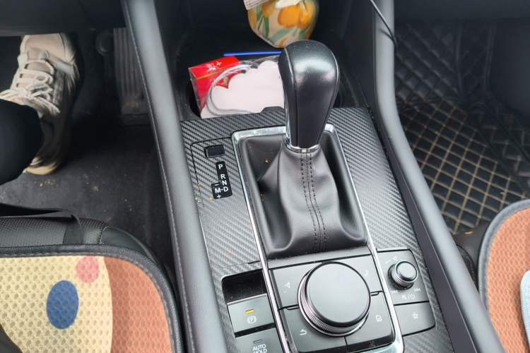 Used Mazda 3 Axela 2020 2.0L Automatic Zhiya Edition Gear Lever