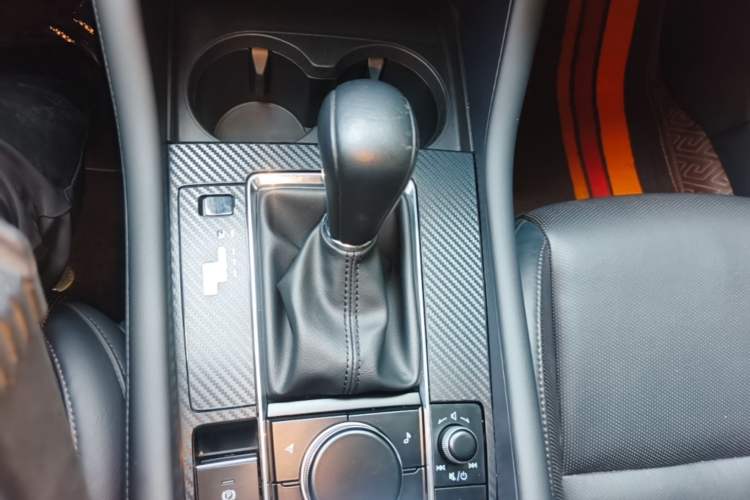 Used Mazda 3 Axela 2020 2.0L Automatic Zhiya Edition Gear Lever