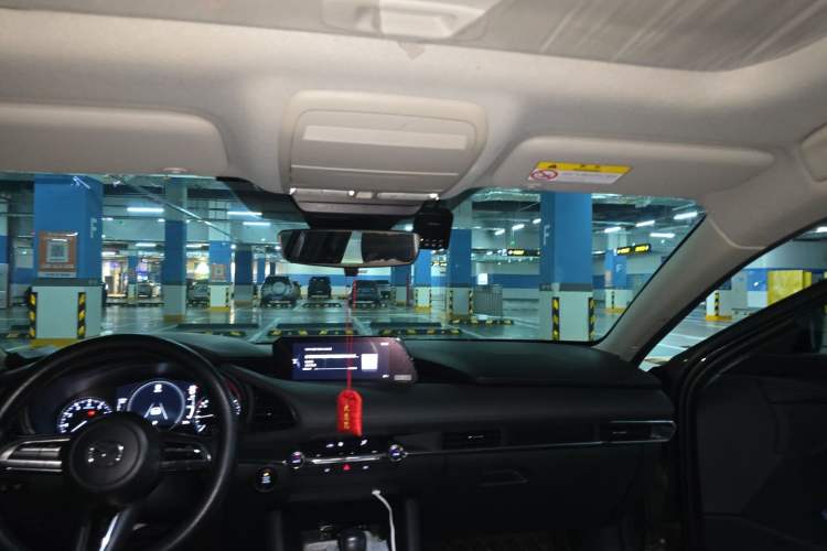 Used Mazda 3 Axela 2020 2.0L Automatic Zhiya Edition Headliner