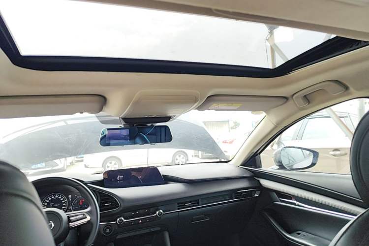 Used Mazda 3 Axela 2020 2.0L Automatic Zhiya Edition Headliner