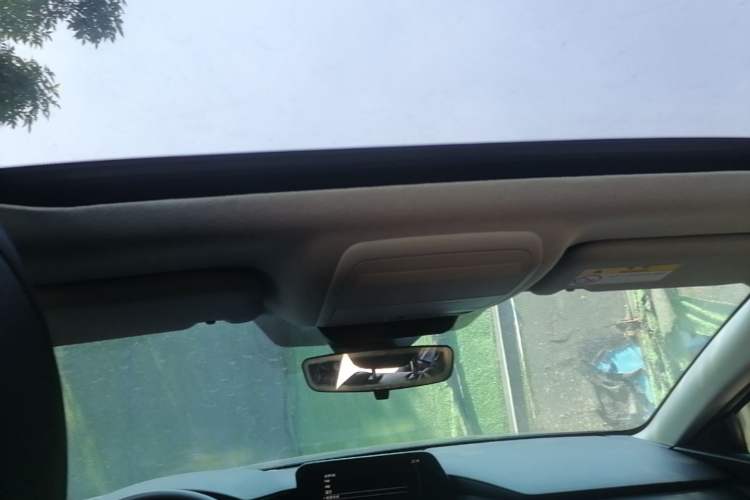 Used Mazda 3 Axela 2020 1.5L Automatic Luxury Version Headliner