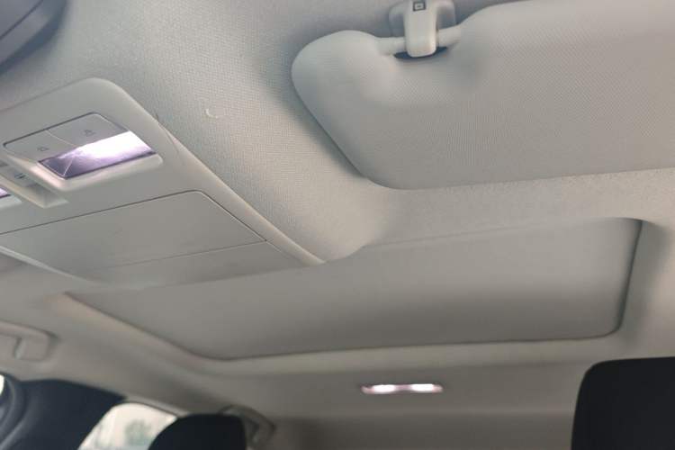 Used Mazda 3 Axela 2020 1.5L Automatic Zhiyue Sunroof Version Headliner