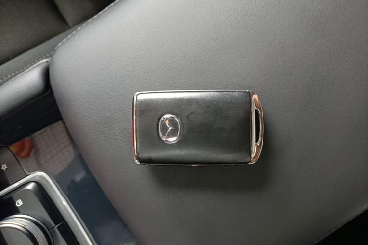 Used Mazda 3 Axela 2020 1.5L Automatic ZhiMei Edition Interior 1