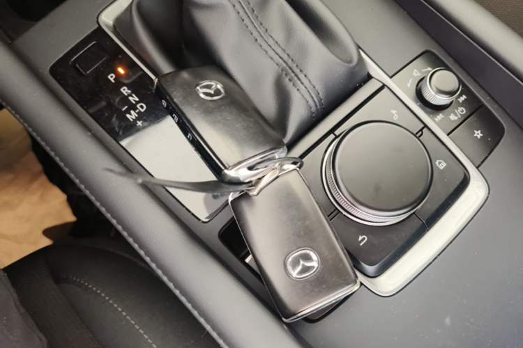 Used Mazda 3 Axela 2020 1.5L Automatic ZhiMei Edition Interior 1