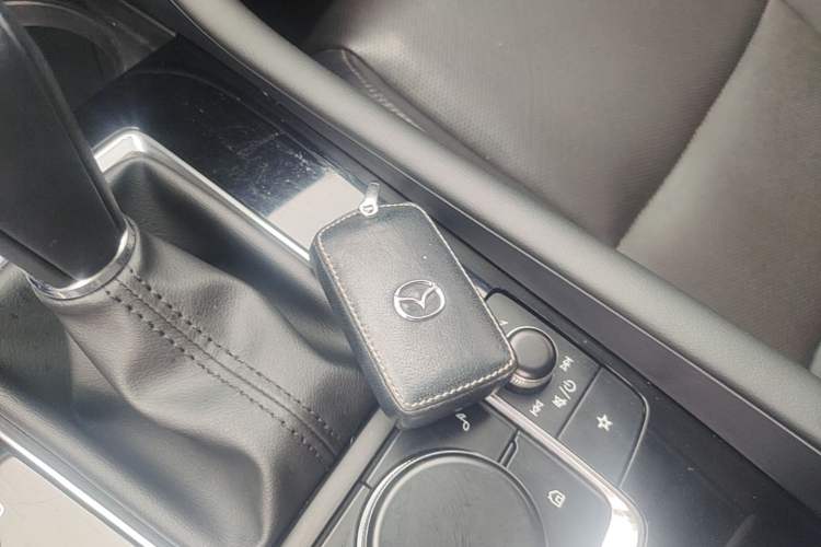 Used Mazda 3 Axela 2020 2.0L Automatic Zhiya Edition Interior 1