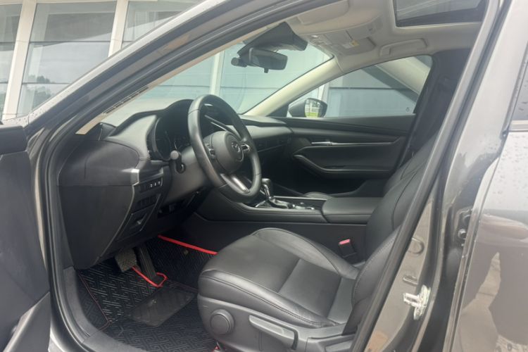 Used Mazda 3 Axela 2020 2.0L Automatic Zhiya Edition Interior 1