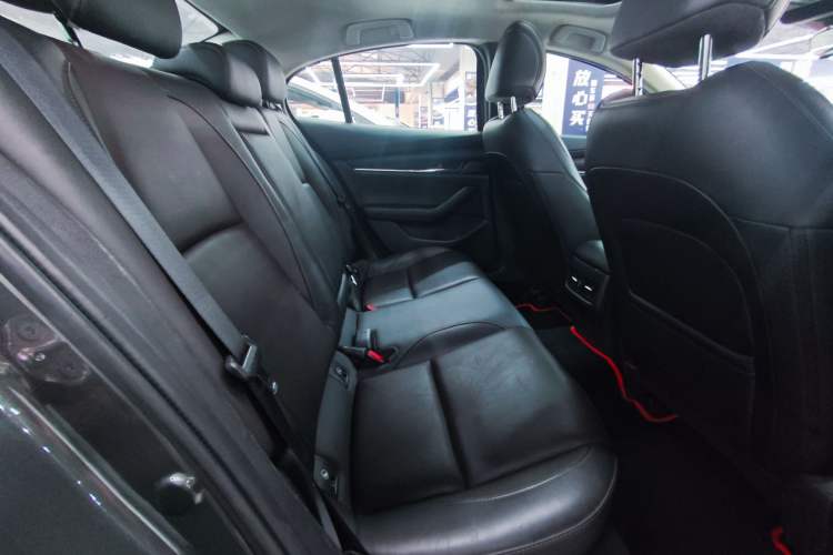Used Mazda 3 Axela 2020 2.0L Automatic Zhiya Edition Interior 3