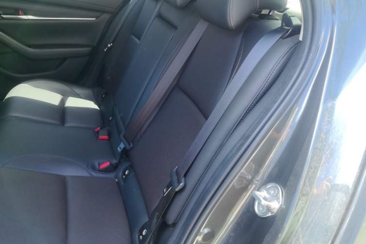 Used Mazda 3 Axela 2020 2.0L Automatic Zhiya Edition Interior 4