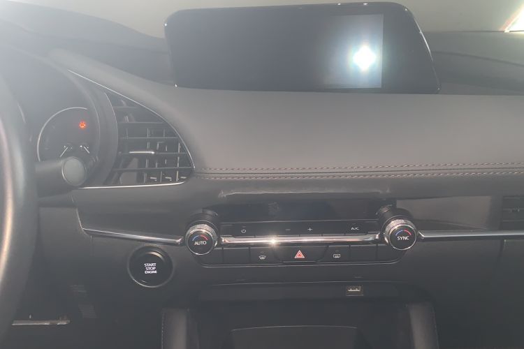 Used Mazda 3 Axela 2020 2.0L Automatic Zhiya Edition Interior 7
