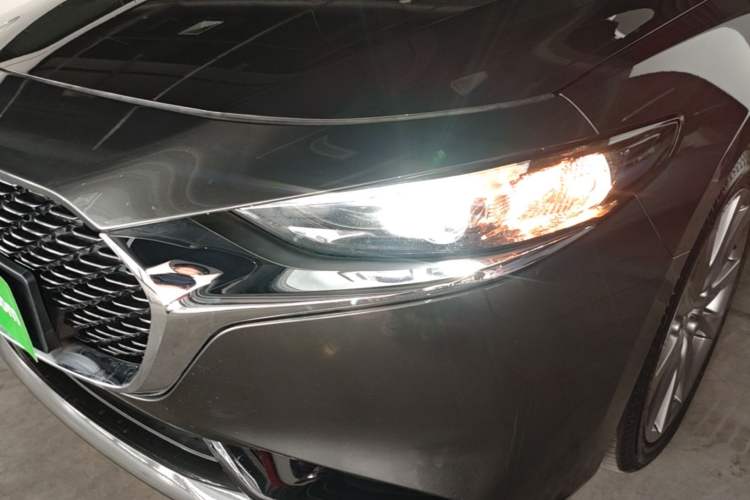 Used Mazda 3 Axela 2020 2.0L Automatic Zhiya Edition Left Front Headlight