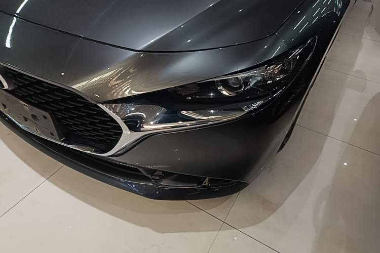 Used Mazda 3 Axela 2020 1.5L Automatic Luxury Version Left Front Headlight