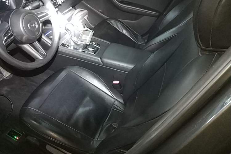 Used Mazda 3 Axela 2020 1.5L Automatic ZhiMei Edition Left Front Seat
